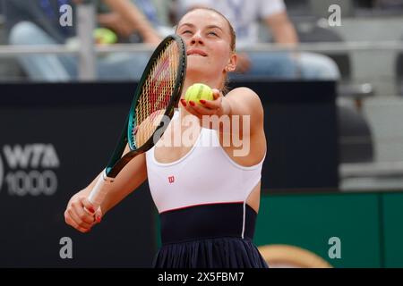 Marta Kostyuk (UKR joue lors du match du premier tour contre. Naomi Osaka (JPN) au quatrième jour de l'Internazionali BNL D'Italia 2024 au Foro Italico le 09 mai 2024 à Rome, Italie. Banque D'Images
