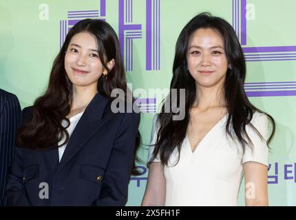 Séoul, Corée du Sud. 9 mai 2024. (De gauche à droite) la chanteuse et actrice sud-coréenne Suji, ancienne membre du girl Group Missa et l’actrice chinoise Tang Wei, assiste à une conférence de presse pour le film « pays des merveilles » au CGV Cinema à Séoul, Corée du Sud, le 9 mai 2024. Le film ouvrira le 5 juin 2024. (Photo de Lee Young-ho/Sipa USA) crédit : Sipa USA/Alamy Live News Banque D'Images