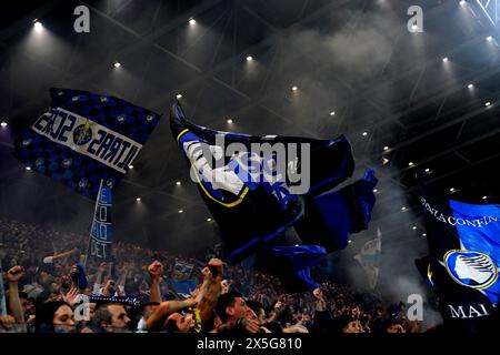 Bergame, Italie. 09 mai 2024. Les supporters d'Atalanta lors du match de football de l'UEFA Europa League entre Atalanta BC et l'Olympique de Marseille au stade Gewiss de Bergame - Italie - jeudi 9 mai 2024. Sport - Soccer . (Photo de Spada/LaPresse) crédit : LaPresse/Alamy Live News Banque D'Images