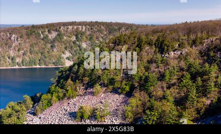 Photographie aérienne de l'East Bluff, Devils Lake State Park, près de Baraboo, comté de Sauk, Wisconsin, États-Unis. Banque D'Images