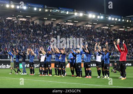 Bergame, Italie. 09 mai 2024. Les joueurs d'Atalanta BC célèbrent après avoir remporté le match de deuxième manche de demi-finale de l'UEFA Europa League 2023/24 entre Atalanta BC et l'Olympique de Marseille au stade Gewiss le 9 mai 2024 à Bergame, Italie . Crédit : Marco Canoniero/Alamy Live News Banque D'Images