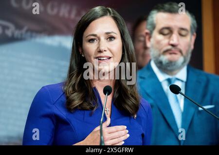 Washington, États-Unis. 09 mai 2024. La sénatrice américaine Katie Britt (R-Al) s’exprimant lors d’une conférence de presse au sujet des restrictions des États-Unis sur les armes pour Israël, au Capitole des États-Unis. Crédit : SOPA images Limited/Alamy Live News Banque D'Images