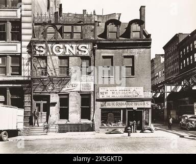 Broome Street, Nos. 504-506, New York City, New York, États-Unis, Berenice Abbott, Federal Art Project, 'Changing New York', octobre 1935 Banque D'Images