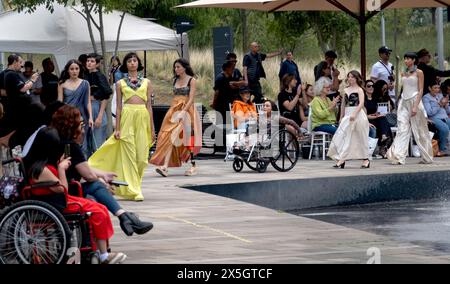 Les mannequins handicapés participent à un défilé de mode à Mexico, au Mexique Banque D'Images