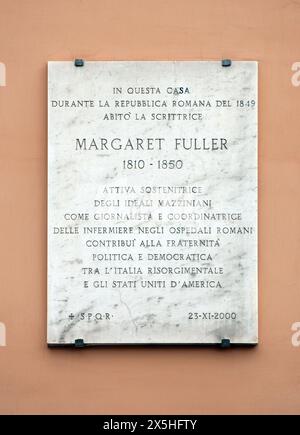 Plaque commémorative à la maison romaine de l'écrivain et journaliste américaine Margaret Fuller (1810-1850), Piazza Barberini, Rome, Latium, Italie Banque D'Images
