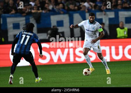 Samuel Gigot (OM Marseille)Ademola Lookman (Atalanta) lors du match de l'UEFA Europa League opposant l'Atalanta 3-0 Olympique Marseille au Gewiss Stadium le 09 mai 2024 à Bergame, Italie . Crédit : Maurizio Borsari/AFLO/Alamy Live News Banque D'Images