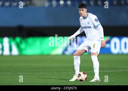 Bergame, Italie. 09 mai 2024. Leonardo Balerdi de l'Olympique de Marseille en action lors du match de demi-finale de l'UEFA Europa League entre Atalanta BC et l'Olympique de Marseille au stade Gewiss le 9 mai 2024 à Bergame, Italie . Crédit : Marco Canoniero/Alamy Live News Banque D'Images