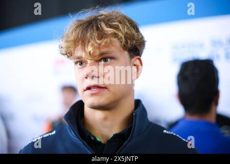 Berlin, Allemagne. 10 mai 2024. ARON Paul (est), Envision Racing, Jaguar I-type 6, portrait lors de l'ePrix de Berlin 2024, 7ème rencontre du Championnat du monde ABB FIA Formula E 2023-24, sur le circuit de Tempelhof Airport Street du 10 au 12 mai 2024 à Berlin, Allemagne - photo Eric Alonso/DPPI crédit : DPPI Media/Alamy Live News crédit: DPPI Media/Alamy Live News Banque D'Images