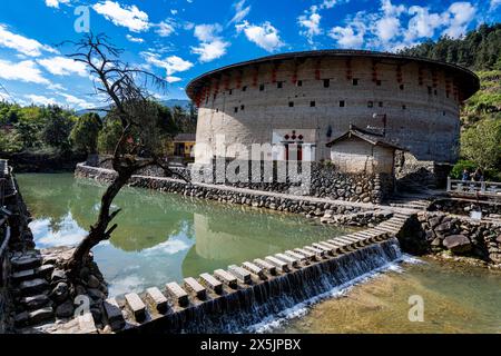 Yuchang Fujian Tulou, habitation rurale du Hakka, Fujian, Chine, Asie Copyright : MichaelxRunkel 1184-10658 Banque D'Images