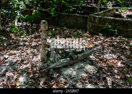 Cimetière traditionnel, Grande île Santa Cruz, Zamboanga, Mindanao, Philippines, Asie du Sud-est, Asie Copyright : MichaelxRunkel 1184-10931 Banque D'Images