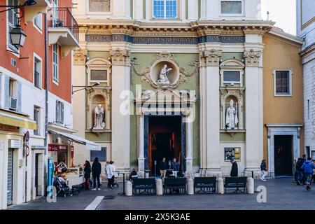 Nice, France - 12 novembre 2023 : Cathédrale de Nice (en français : Sainte-Reparate de Nice), cathédrale catholique située dans la partie ancienne de la ville de Nice, i Banque D'Images