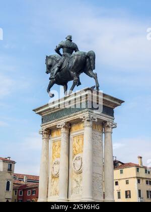 Italie, Venise. Statue de Bartolomeo Colleoni du XVe siècle. Monument Renaissance sur Campo Santi Giovanni. Banque D'Images