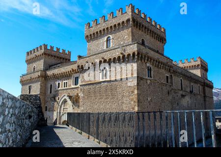 Château Piccolomini Celano Aquila, Italie Banque D'Images