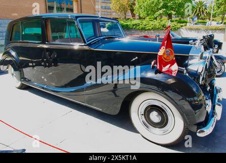 Rolls Royce Phantom IV commandé par le généralissime Francisco Franco maintenant utilisé par la famille royale espagnole exposé à l'extérieur à Santander Cantabria Espagne Banque D'Images