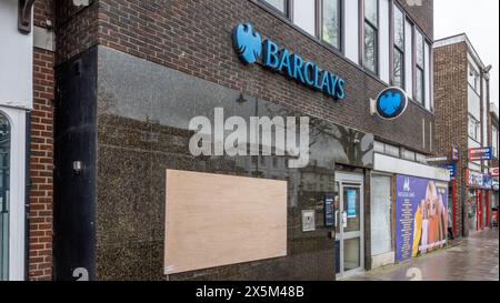 Fermetures de banques étendues, celle-ci par Barclays, des villes et quelques villages. Banque D'Images