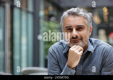 Portrait of smiling businessman Banque D'Images