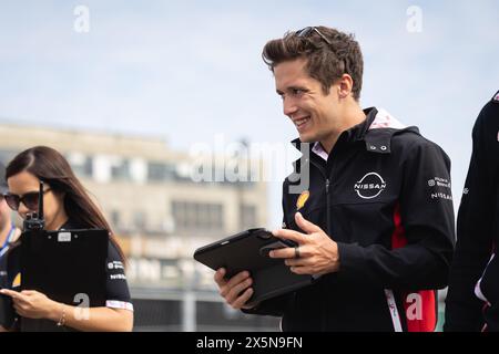 Berlin, Allemagne. 10 mai 2024. FENESTRAZ Sacha (fra), Nissan Formula E Team, Nissan e-4ORCE 04, portrait lors de l'ePrix de Berlin 2024, 7ème rencontre du Championnat du monde ABB FIA Formula E 2023-24, sur le circuit de Tempelhof Airport Street du 10 au 12 mai 2024 à Berlin, Allemagne - photo André Ferreira/DPPI crédit: DPPI Media/Alamy Live News Credit : DPPI Media/Alamy Live News Banque D'Images