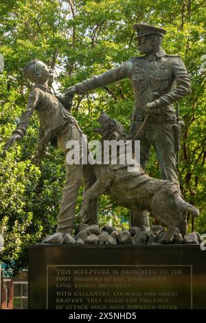 Statues et mémorial dans le parc Kelly Ingram à Birmingham Alabama Banque D'Images