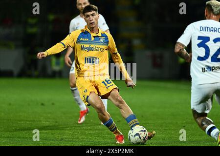 Frosinone, Italie. 10 mai 2024. Matias Soulè de Frosinone Calcio en action lors du match de Serie A entre Frosinone Calcio et le FC Internazionale au Stadio Benito Stirpe Frosinone Italie le 10 mai 2024 crédit : Nicola Ianuale/Alamy Live News Banque D'Images