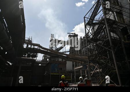 ZAPORIZHZHIA, UKRAINE - 03 MAI 2024 - Haut fourneau non. 3 est vu dans les locaux de Zaporizhstal Iron and Steel Works, Zaporizhzhia, sud-est de l'Ukraine Banque D'Images