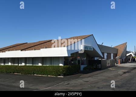 LA HABRA, CALIFORNIE, 28 avril 2024 : le café la Habra 300 Bowl sur Whittier Boulevard. Banque D'Images