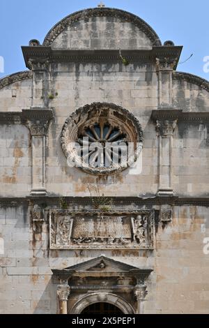 Église Saint-Sauveur au monastère franciscain de Dubrovnik, Croatie. Banque D'Images