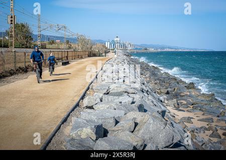 Plage de Cabrera de mar, élévation du niveau de la mer. El Maresme, Catalogne, Espagne Banque D'Images