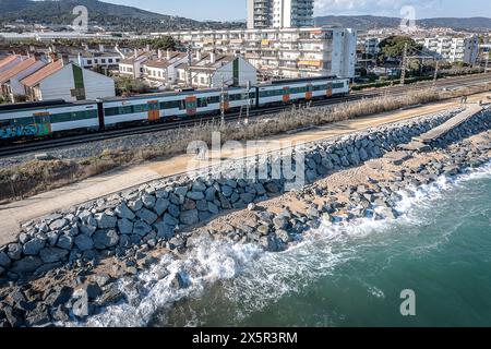 Plage de Cabrera de mar, élévation du niveau de la mer. El Maresme, Catalogne, Espagne Banque D'Images