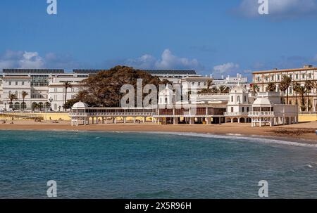 Plage de la ville, Cadix, Andalousie, Espagne Banque D'Images