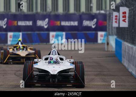 Berlin, Allemagne. 11 mai 2024. 01 DENNIS Jake (gbr), Andretti Global, Porsche 99X Electric, en action lors de l'ePrix de Berlin 2024, 7e rencontre du Championnat du monde ABB FIA Formula E 2023-24, sur le circuit de Tempelhof Airport Street du 10 au 12 mai 2024 à Berlin, Allemagne crédit : Agence photo indépendante/Alamy Live News Banque D'Images