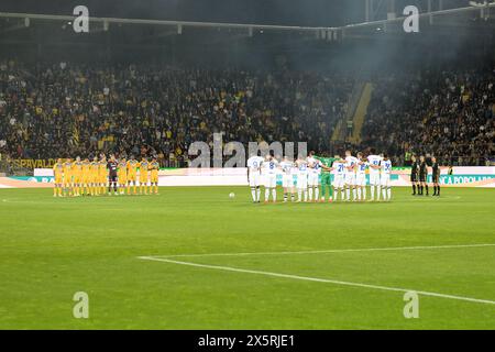 10 mai 2024, Stadio Benito Stirpe, Frosinone, Italie ; Serie A Football; Frosinone contre Internazionale Milan ; les équipes de l'Internazionale Milan et Frosinone pendant la minute de silence crédit : Roberto Ramaccia/Alamy Live News Banque D'Images