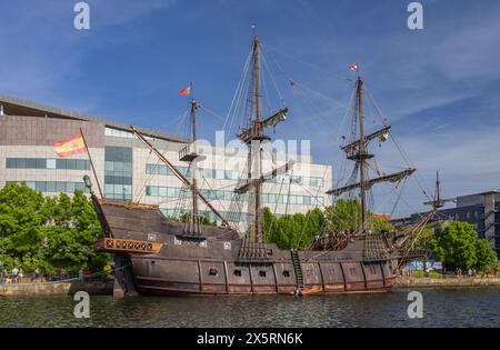 Galeón Andalucía amarré à Britannia Quay, bassin Roath Nord, baie de Cardiff, le 11 mai 2024 Banque D'Images