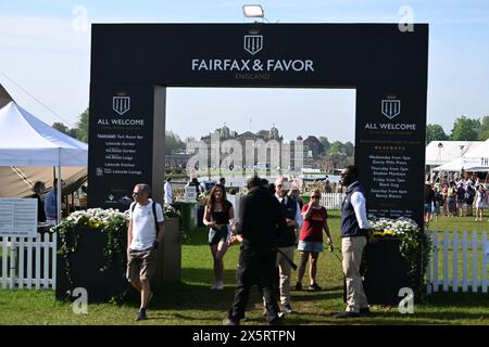 Badminton Estate, Gloucestershire, Royaume-Uni. 11 mai 2024. 2024 MARS Badminton Horse Trials jour 4 ; Badminton House vu par Fairfax & amp ; entrée de faveur crédit : action plus Sports / Alamy Live News Banque D'Images