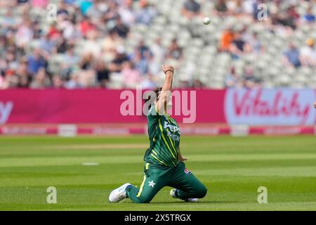 Edgbaston, Birmingham, Royaume-Uni. 11 mai 2024. 1st Vitality Womens T20 International, Angleterre contre Pakistan ; Nida Dar du Pakistan célèbre après avoir pris une prise pour licencier Maia Bouchier d'Angleterre crédit : action plus Sports/Alamy Live News Banque D'Images