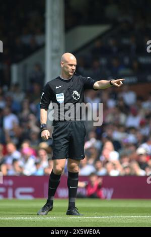 Londres, Royaume-Uni. 11 mai 2024. Londres, 11 mai 2024 : arbitre Anthony Taylor lors du match de premier League entre Fulham et Manchester City au Craven Cottage le 11 mai 2024 à Londres, Angleterre. (Pedro Soares/SPP) crédit : photo de presse SPP Sport. /Alamy Live News Banque D'Images
