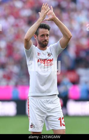 Fussball 1. Bundesliga 33. Spieltag 1. FC Koeln - 1. FC Union Berlin AM 11.05.2024 im RheinEnergieStadion in Koeln Mark uth ( Koeln ) jubelt la réglementation DFL interdit toute utilisation de photographies comme séquences d'images et/ou quasi-vidéo. Foto : Revierfoto crédit : ddp Media GmbH/Alamy Live News Banque D'Images