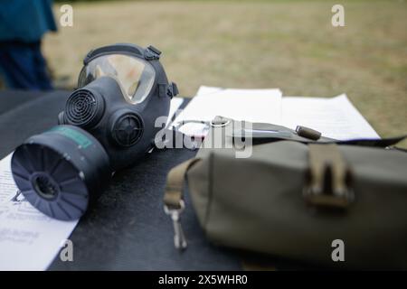 Wroclaw, Wroclaw, Pologne. 11 mai 2024. Des exercices ont eu lieu à l'Université militaire des forces terrestres à Wroclaw dans le cadre du programme ''train with the Army''. Ces exercices sont très populaires parmi les jeunes. (Crédit image : © Krzysztof Zatycki/ZUMA Press Wire) USAGE ÉDITORIAL SEULEMENT! Non destiné à UN USAGE commercial ! Banque D'Images