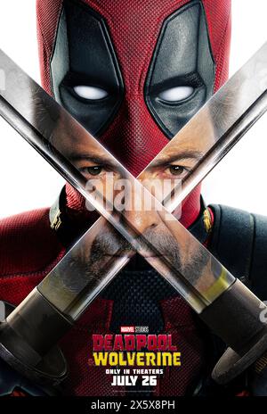 Deadpool & Wolverine (2024) réalisé par Shawn Levy et mettant en vedette Ryan Reynolds, Hugh Jackman et Morena Baccarin. Le héros irresponsable Deadpool va-t-il changer l'histoire de l'univers cinématographique Marvel avec Wolverine ! ? Affiche US Advance ***USAGE ÉDITORIAL SEULEMENT***. Crédit : BFA / Walt Disney Studios Banque D'Images