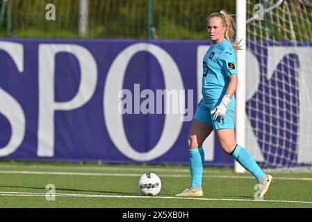 Anderlecht, Belgique. 11 mai 2024. La gardienne de but Milla Majasaari (1) d'Anderlecht photographiée lors d'un match de football féminin entre le RSC Anderlecht et les AA Gent Ladies lors de la 8 ème journée des play offs de la saison 2023 - 2024 de la Super League belge du Lotto Womens, le samedi 11 mai 2024 à Anderlecht, Belgique . Crédit : Sportpix/Alamy Live News Banque D'Images