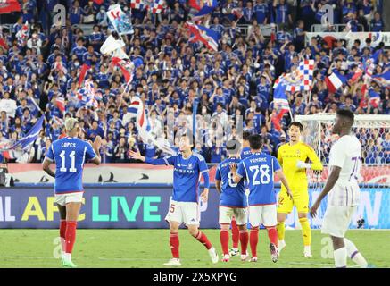 Yokohama, Japon. 11 mai 2024. Les joueurs japonais de Yokohama F. Marinos célèbrent leur victoire sur Al Ain FC des Émirats arabes Unis lors du match final de la première manche de l'AFC Champions League (ACL) à Yokohama, dans la banlieue de Tokyo, le samedi 11 mai 2024. Yokohama F. Marinos bat Al Ain FC lors du premier match de la finale ACL 2-1. (Photo de Yoshio Tsunoda/AFLO) Banque D'Images