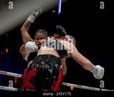 CARDIFF, ROYAUME-UNI. 11 mai 2024. Jessica McCaskill v Lauren Price MBE boxing match Fight for the WBA, IBO & Ring Magazine World Welterweight Titles le 11 mai 2024 dans l'Utilita Arena Cardiff Credit : Sashshots/Alamy Live News Banque D'Images