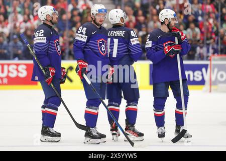 Ostrava, République tchèque. 11 mai 2024. Joueurs de France vus lors du Championnat mondial de hockey sur glace 2024 de l’IIHF entre la France et le Kazakhstan à l’Ostravar Arena Ostrava. Score final ; France 1:3 Kazakhstan crédit : SOPA images Limited/Alamy Live News Banque D'Images