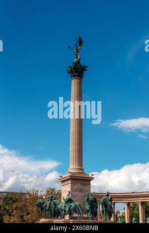 Monument du millénaire sur la place des héros. Budapest, Hongrie. Banque D'Images