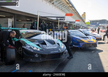 10. Mai 2024, Hockenheimring (Deutschland) : Freies Training der International GT Open Banque D'Images