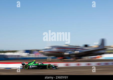 04 ARON Paul (est), Envision Racing, Jaguar I-type 6, action lors de l'ePrix de Berlin 2024, 7ème meeting du Championnat du monde ABB FIA Formula E 2023-24, sur le circuit de Tempelhof Airport Street circuit du 10 au 12 mai 2024 à Berlin, Allemagne Banque D'Images