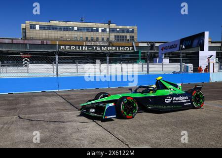 04 ARON Paul (est), Envision Racing, Jaguar I-type 6, action lors de l'ePrix de Berlin 2024, 7ème meeting du Championnat du monde ABB FIA Formula E 2023-24, sur le circuit de Tempelhof Airport Street circuit du 10 au 12 mai 2024 à Berlin, Allemagne Banque D'Images