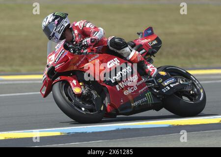 Enea Bastianini d'Italie #23 et Ducati Lenovo Team en action lors de la course MotoGP Tissot Sprint (13 tours) du Grand Prix de France Michelin MotoGP 2024 sur le circuit Bugatti le 11 mai, au Mans, France Banque D'Images