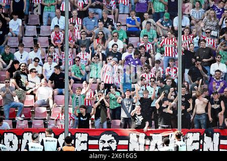 UTRECHT - supporters avant le match néerlandais Eredivisie entre le FC Utrecht et le Sparta Rotterdam au stade Galgenwaard le 12 mai 2024 à Utrecht, pays-Bas. ANP GERRIT VAN COLOGNE Banque D'Images