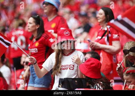 Londres, Royaume-Uni. 12 mai 2024. Londres, 12 mai 2024 : les fans de Manchester United lors de la finale de la Vitality Womens FA Cup entre Manchester United et Tottenham Hotspur au stade de Wembley, Londres, Angleterre, le 12 mai 2024 (Pedro Soares/SPP) crédit : SPP Sport Press photo. /Alamy Live News Banque D'Images