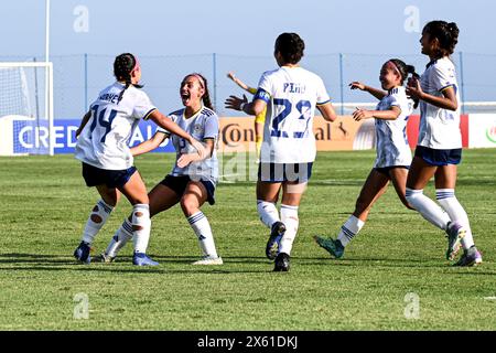 Bali, Indonésie. 12 mai 2024. Les joueuses des Philippines célèbrent après avoir marqué lors du match du Groupe A de la Coupe d'Asie féminine U-17 2024 de l'AFC entre la Corée du Sud et les Philippines au Bali United Training Center à Bali, Indonésie, le 12 mai 2024. Crédit : Agung Kuncahya B./Xinhua/Alamy Live News Banque D'Images
